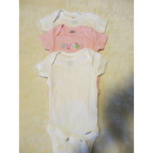 LOT OF 3 GERBER NEWBORN BODYSUITS 2 WHITE AND 1 PINK